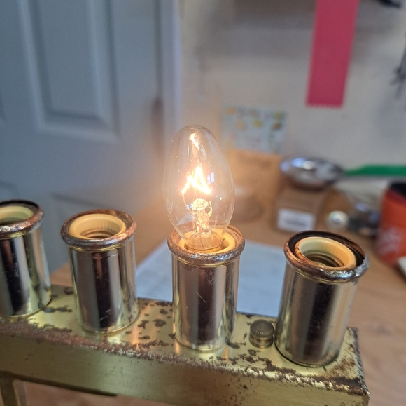 Vtg Brass Electric Menorah with Star of David 12.5" wide by 10.5" tall - Picture 15 of 16